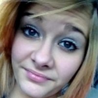 Emily Paul Naken