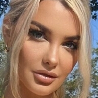 Emily Sears Naken