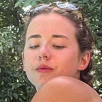 EmilyThankYouNext Naken