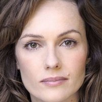Emma Campbell-Jones Naken