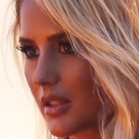 Emma Hernan Naken