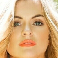 Emma Walsh Naken