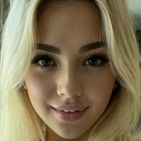 Emmy Lou Naken
