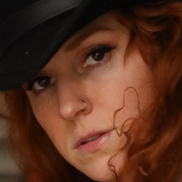 Erika Knight Naken