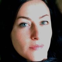 Erika Latta Naken