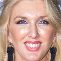 Erin Gavin Naken
