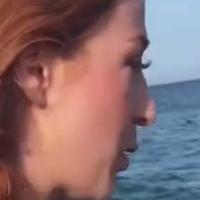 Erola Jons Naken