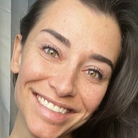 Estephania Naken