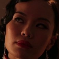 Esther Low Naken