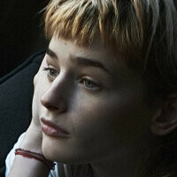 Esther-Rose McGregor Naken