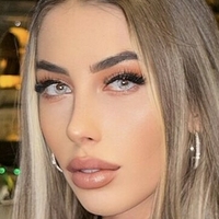 Eva Mentas Naken