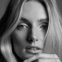 Eva Staudinger Naken