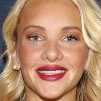 Evelyn Burdecki Naken