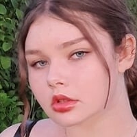 Evvoxi Naken