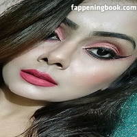 Farah Diba Naken