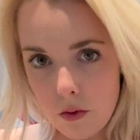 Feliz R. Nicole Naken