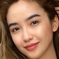 Francine Esclanda Naken