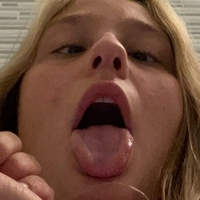Genie Exum Naken