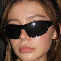G Hannelius Naken