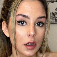 Giulia Valeri Naken