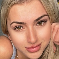 Goddess Bella Naken