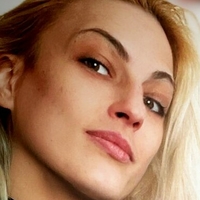 Goddess Elza Naken