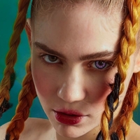 Grimes Naken