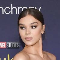 Hailee Steinfeld Naken
