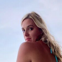 Haley Gros Naken