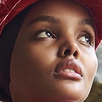 Halima Aden Naken
