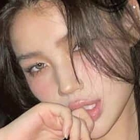 Hannah Kim Naken