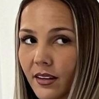 Hannah Pearson Naken