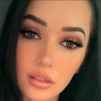 Hat jemand was von Vanessa? Naken