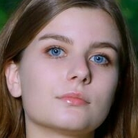 Helana Naken