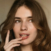 HELENA Scrtwpn Naken
