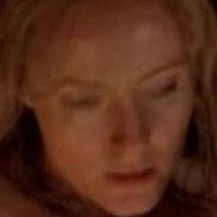 Helene Joy Naken