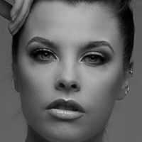 Hollie Keers Naken