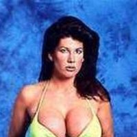 Holly Body Naken