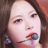 Hong Eunchae 홍은채 | LESSERAFIM Naken