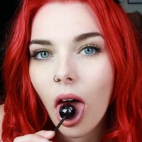 Ira Vampira Naken
