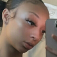 itsyellaa Naken