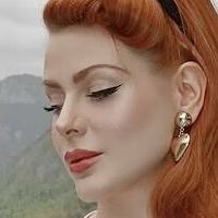 Ivana Zotel Naken