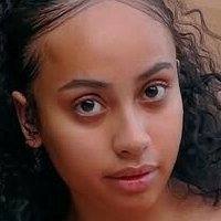 Jadaamor Naken