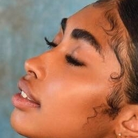 Jasmine Chola Naken