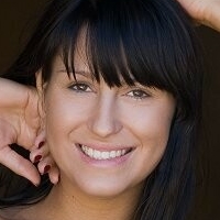 Jayla Naken