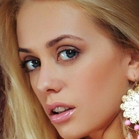 Jennifer Mackay Naken