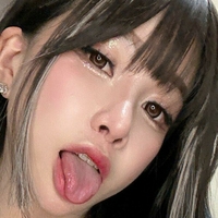 Jessica Ly Naken
