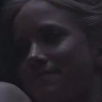 Jessy Schram Naken
