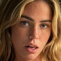 josiehart Naken
