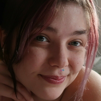 joy.elizabeth Naken